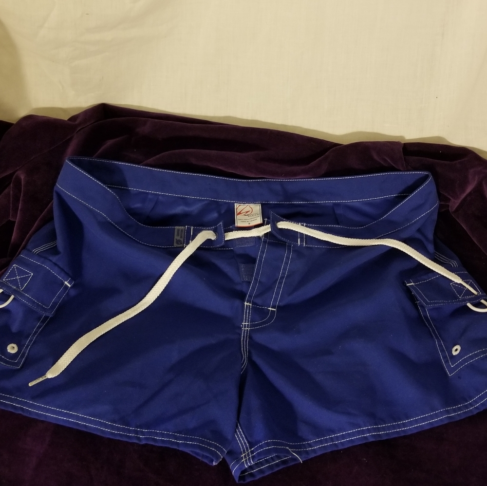 EUC Beach Rays Board Shorts /Bikini Coverup SZ 9 - Picture 4 of 7